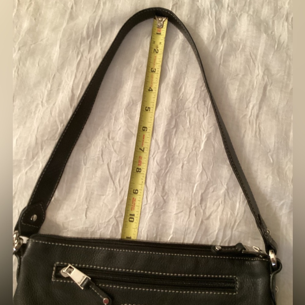 Tignanello Black Leather Shoulder Bag Key Fob & Bag Charm Single Strap - Picture 7 of 13